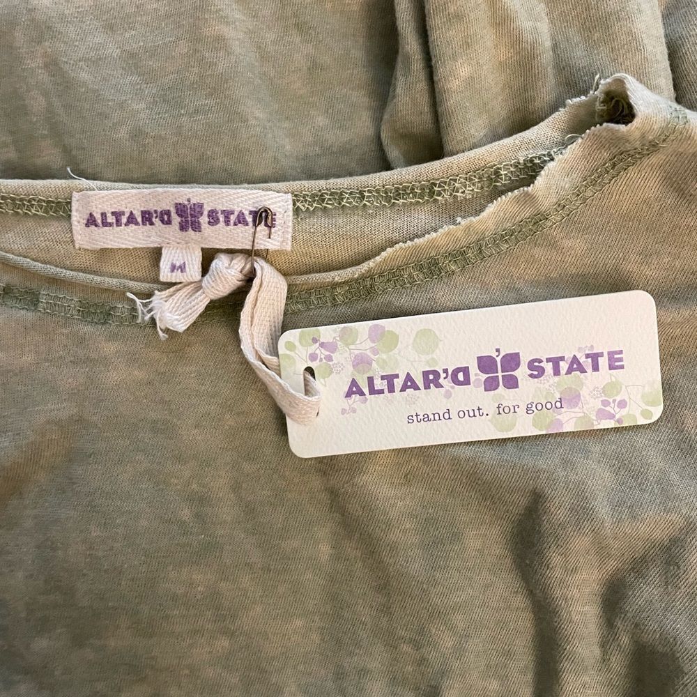 Altar’d State 100% Cotton Oversized Tee Size Medium - Picture 3 of 4